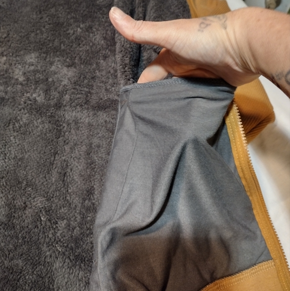 Smith's Workwear Easy Fit Clay Brown and Gray Sherpa-Bonded Thermal Knit Jacket - Picture 4 of 12